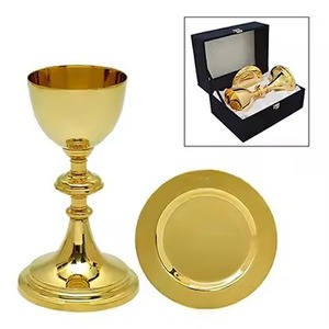 ชุดถ้วยทองเหลืองและจานรองทองเหลืองสำหรับกิจกรรมทางศาสนา ภาชนะสำหรับพิธีศีลมหาสนิททำจากโลหะที่ทนทาน - Product Image 2