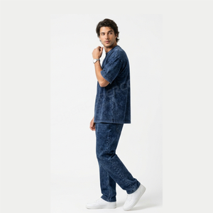 Camiseta Oversize para Hombre con Lavado Ácido, Estampado Serigrafiado a Base de Agua, Algodón Suave, Estilo Casual, Hecha en Pakistán - Product Image 4
