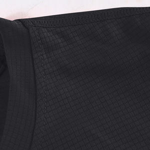 เสื้อคอมเพรสชั่นโลโก้สั่งทำจากโรงงานสำหรับผู้ชาย แขนยาว ชุดกีฬา เสื้อผู้ชายสำหรับออกกำลังกาย กีฬา ฟิตเนส - Product Image 5