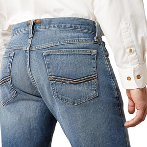 Jeans de Corte Boot Cut Relaxed Stretch M2 para Hombre – Pantalones de Mezclilla Clásicos de Corte Legacy para Comodidad Diaria - Product Image 3