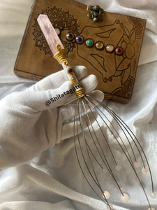 Venta al por mayor pulpo relajación cabeza y cabello cuero cabelludo rasguño masajeador herramienta varita de cuarzo rosa y bolas de cristal curativas para relajarse alivio del estrés - Product Image 2