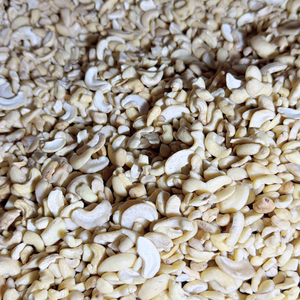 Best Quality Santigo Cashew <b>Nuts</b> Kaju Broken Kaju In Bulk Customized Packaging <b>Kernel</b> Cashew <b>Nuts</b> - Product Image 1