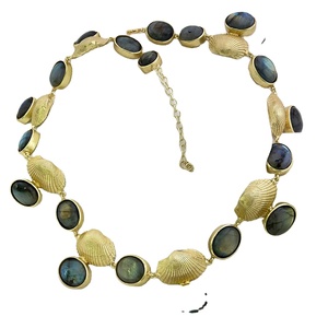 Vente en gros de pierres précieuses labradorite plaquées or 100% Shell Design de collier pendentif collier pour taille personnalisée Offre Spéciale produit - Product Image 1