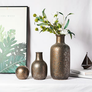 High quality metal flower vases enhances the <b>overall</b> ambiance of living spaces excellent accent piece for modern homes - Product Image 1