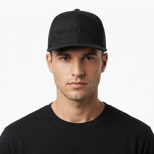 Gorra Trucker Negra para Hombre con Malla Trasera y Cierre Ajustable, Estilo Béisbol, Bordado Tono sobre Tono, Casual Streetwear - Product Image 1