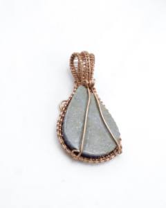 Pendentif en Lapis Lazuli Naturel AAA+++ avec Fil de Cuivre Enroulé, Bijou Fait Main en Pierre Précieuse, Taille Unique, Pendentif Bohème en Cristal de Guérison - Product Image 4