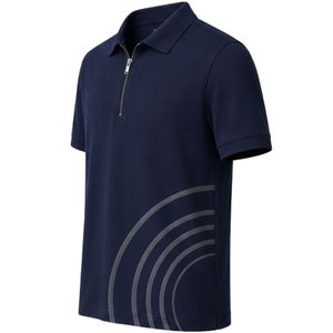 Polo de punto gofrado azul marino personalizado para hombre con cremallera de cuarto y estampado de arco gris oscuro, transpirable, informal, para golf y tenis - Product Image 5