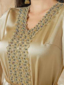 Abaya de luxe pour femmes musulmanes, robe musulmane modeste, abaya style Dubaï, robe abaya en satin brodée 2026, vente en gros - Product Image 3