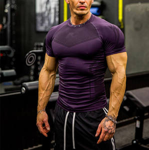T-shirt de sport compressif pour homme à séchage rapide, manches courtes, coupe ajustée, respirant, pour musculation et entraînement - Product Image 3