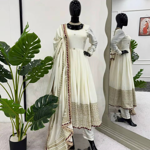 Nuevo lanzamiento: Vestido elegante de seda chinon color blanco con hilo de lentejuelas y bordado de encaje. - Product Image 1