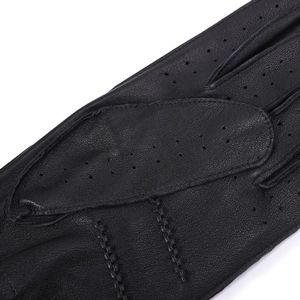 Gants de conduite pour hommes en cuir de qualité supérieure, aspect élégant, gants de conduite en cuir pour femmes avec finition artisanale, gants de conduite en cuir. - Product Image 5
