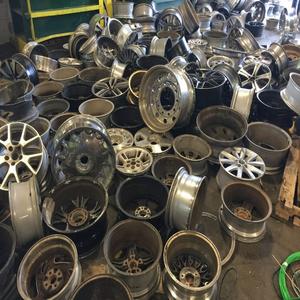 Déchets de roues en alliage d'aluminium pur à 99,9 % (6063), origine Royaume-Uni, prêts à être expédiés immédiatement, prix compétitifs, meilleure source pour - Product Image 1