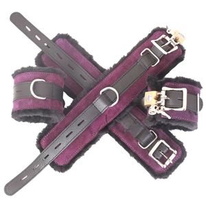 Juego de tobilleras y muñequeras de piel de oveja con hebilla de acero, 4.5 cm de ancho y acolchado interior suave - Product Image 1