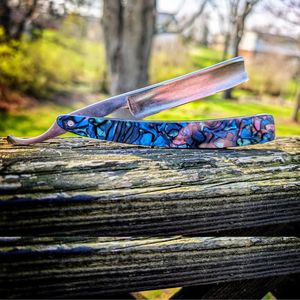 Navaja de Afeitar Recta Vintage Luminex Impex con Mango de Concha de Abulón y Acero al Carbono, Lista para Usar en Barberías y Salones - Product Image 5