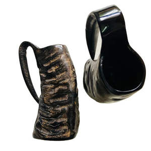 Venta al por mayor de cuerno de buey estilo vikingo vintage hecho a mano, taza de cerveza natural pulida con borde de latón dorado - Product Image 2