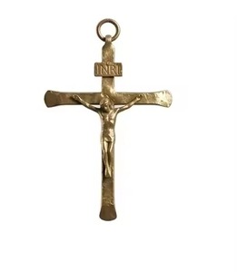 Croix murale minimaliste en bois, design géométrique, décoration intérieure pour salon, finition durable, pour usage en église, crucifix - Product Image 6