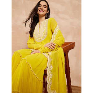 Conjunto de traje de fiesta de diseñador para mujer con hermosa combinación Dupatta superior-inferior - Product Image 1