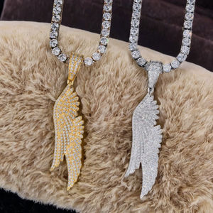 จี้รูปปีกฮิปฮอปสุดหรู เงินแท้ 925 ประดับเพชรโมอิสซาไนต์ VVS D ชุบโรเดียม พร้อมใบรับรอง GRA เหมาะสำหรับใส่ทุกวัน - Product Image 5