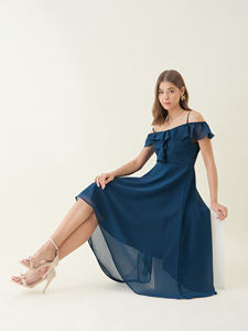 Robe longue évasée en mousseline de soie bleue de qualité supérieure avec bretelles, design unique, idéale pour les vacances à la plage - Product Image 6