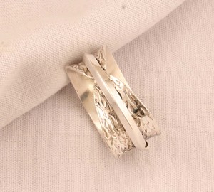 Anillo Apilable Minimalista de Plata de Ley 925 con Diseño de Abeja y Panal de Miel Inspirado en la Naturaleza para Mujer, Joyería 2026 al por Mayor - Product Image 6