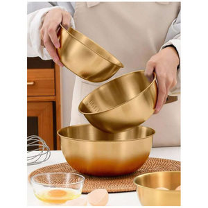 Casserole de service en acier inoxydable avec accents dorés de qualité supérieure et couvercle à maintien de la chaleur - Product Image 4