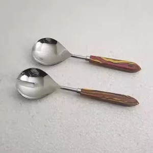 Ensemble élégant de cuillères et fourchettes en métal pour servir les salades, idéal pour les dîners à la maison et les buffets - Product Image 5