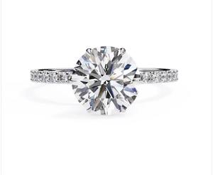 Anillo de Diamantes con Corte Princesa de Alta Demanda para Mujer, Chapado en Platino, Joyería Fina de Compromiso Disponible para la Venta - Product Image 4