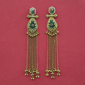 Mayoristas de Joyería Artificial en India, Pendientes de Estilo Antiguo con Baño de Oro Mate 231617 - Product Image 1