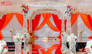 Mandap de mariage de style Maharaja Sydney, magnifique mandap en bois, aspect FRP, vente en gros exclusive, aspect bois, mandap en fibre, Canada - Product Image 5