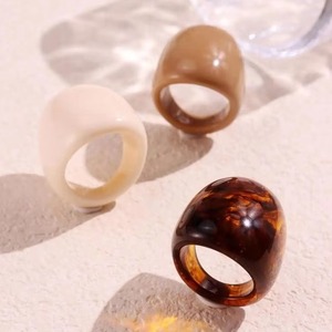 Collection de bagues en résine, inspirées du jade, de l'agate et du cristal, bagues cocktail épaisses, bijoux esthétiques faits à la main par Perfect Enterprises - Product Image 6