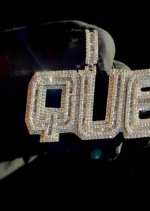 Colgante de nombre personalizado con diamantes de moissanita, estilo hip hop, con incrustaciones de pavé, joyería de lujo unisex. - Product Image 2