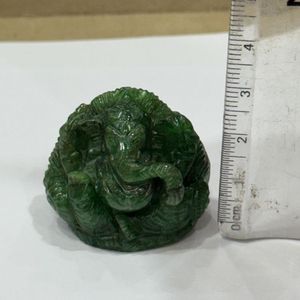 Lote de Subasta: Estatua de Ganesha de Granate Verde Tsavorita Natural, Tallado de Piedra Única, 186.45 Quilates, AAAA, Gema Coleccionable Rara de Tanzania - Product Image 6