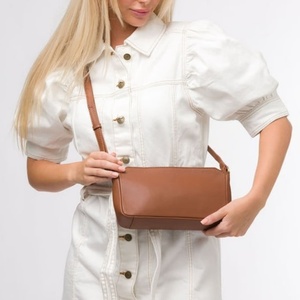 Bolso Bandolera de Cuero Casual para Mujer, Moderno, para Viaje, con Correa Ajustable y Cierre de Cremallera - Product Image 2