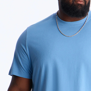 Diseño elegante para compradores al por mayor: camiseta clásica de cuello redondo para hombre, esencial para el día a día, suave y cómoda para la colección de verano. - Product Image 3