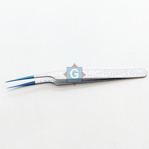 Pinzas de Acero Inoxidable con Punta de Fibra de Alta Calidad y Agarre Nano para Extensiones de Pestañas con Hermosos Colores - Product Image 2