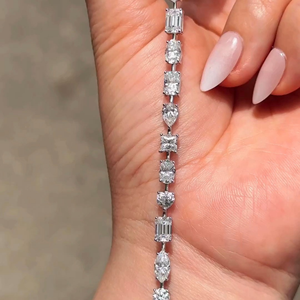 Pulsera de lujo con 75 moissanitas de diferentes formas, diamantes cultivados en laboratorio, unisex, certificada por IGI, oro de 10K, elegante para boda - Product Image 5