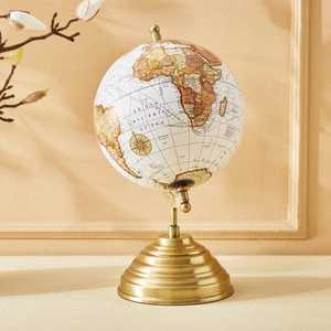 Globo Terráqueo Giratorio Ecológico de Alta Calidad, Metal Pulido, Forma Geométrica, Mapa Decorativo, Tamaño y Color Personalizables, Artesanía en Metal - Product Image 1