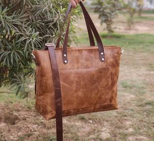 Minimalist Leather Tote <b>Bag</b> <b>Large</b> Capacity Handmade <b>Shoulder</b> <b>Bag</b> for Work Travel & Everyday Use Wholesale Supplier - Product Image 5