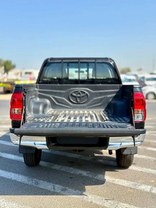 รถใหม่เอี่ยมปี 2025 TOYOTA HILUX SR5 2.5L V4 AWD SPORT 0 กม. 299 แรงม้า 5 ที่นั่ง 6 สูบ เกียร์อัตโนมัติ - Product Image 3