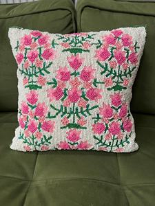 Housse de coussin florale perlée, broderie artisanale, taie d'oreiller décorative pour canapé, au meilleur prix - Product Image 5