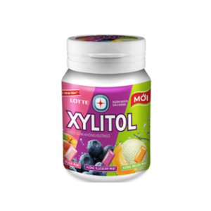 Lotte Xylitol Chicle sin azúcar con sabor a frutas mixtas Botella de 55,1g para el cuidado bucal y aliento fresco - Product Image 1