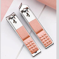 Kit de Manicura y Pedicura de 7 Piezas con Cortaúñas y Tijeras, con Bolsa de Cuero Colorida, Herramientas Profesionales para el Cuidado de las Uñas