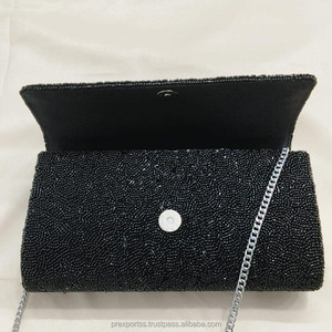 กระเป๋าคลัทช์งานแต่งงานสุดหรู ทำมือจากผ้าซาตินประดับลูกปัด ปักอักษรย่อตามสั่ง ปิดด้วยแม่เหล็ก เหมาะสำหรับงานเลี้ยงตอนเย็น - Product Image 4