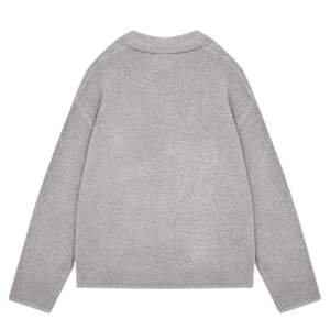 เสื้อโปโลแขนยาวผ้าถักบูเคล สีเทาผสม ดีไซน์สบายตาและมีสไตล์ เหมาะสำหรับลุคสบายๆ และผ่อนคลาย - Product Image 2