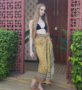 Sarong imprimé à la main pour femme avec broderie Zari, paréo de plage en coton imprimé, jupe portefeuille faite à la main, cache-maillot de bain, sarong de vacances - Product Image 1