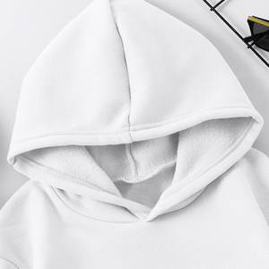 Cheap Price <b>Women</b> <b>White</b> Oversized <b>Hoodie</b> Drop Shoulder Long Sleeve Sweatshirt with Heart Print and Kangaroo Pocket - Product Image 4