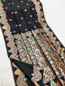 Sari Tradicional Indio de Seda Banarasi con Trabajo de Tejido Zari para Bodas y Eventos Festivos, Atuendo para Mujer - Product Image 5