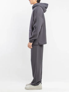 Conjunto Deportivo Personalizado de Primera Calidad para Hombre, Sudadera Holgada y Transpirable con Pantalones Deportivos, Color Gris - Product Image 3