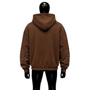 Sudadera con Capucha Oversize Marrón de Moda Urbana, 100% Algodón Suave, Estampado con Brillantina y Pedrería en las Mangas, Sudadera Casual de Otoño de Alta Calidad - Product Image 2