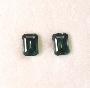 Paires d'émeraudes octogonales en tourmaline verte naturelle 7x5 mm 2,65 carats, pierres précieuses non montées pour la création de bijoux - Product Image 1